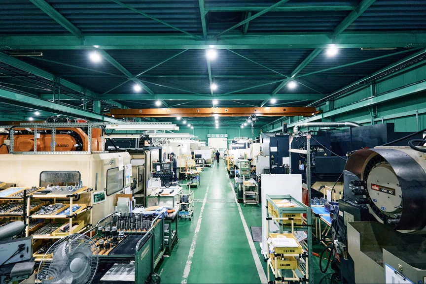 社内一貫生産ラインの様子